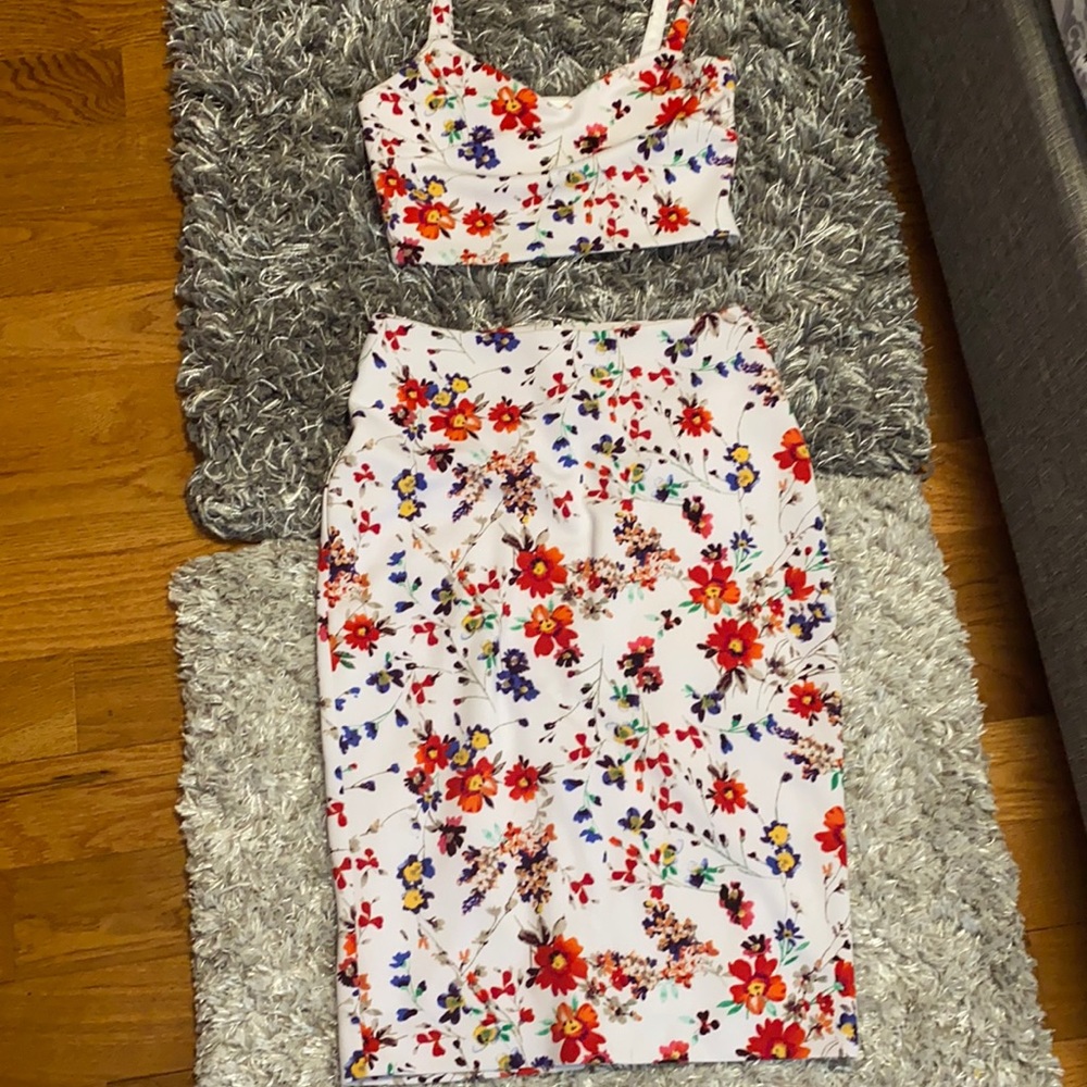 Matching flower set